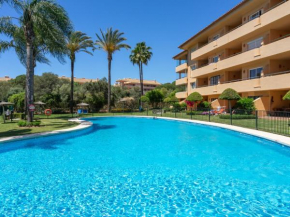 Apartment Los patios de Santa Maria by Interhome